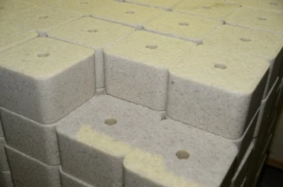 Соль кормовая брикетированная (брикеты по 5 кг)